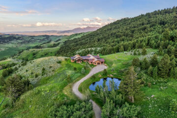 SKY BAND RANCH BETWEEN LIVINGSTON & BOZEMAN MT