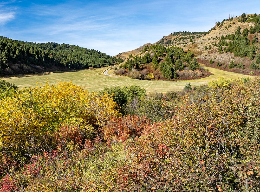 SKY BAND RANCH BETWEEN LIVINGSTON & BOZEMAN MT