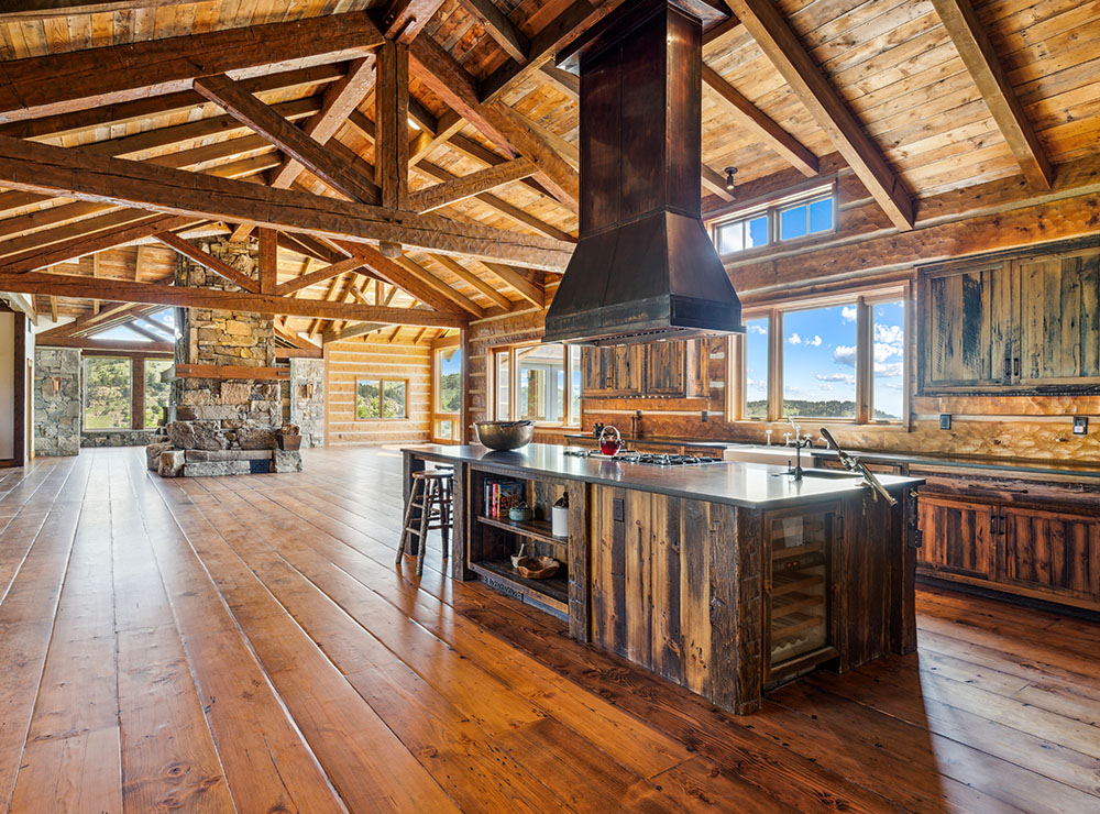 SKY BAND RANCH BETWEEN LIVINGSTON & BOZEMAN MT