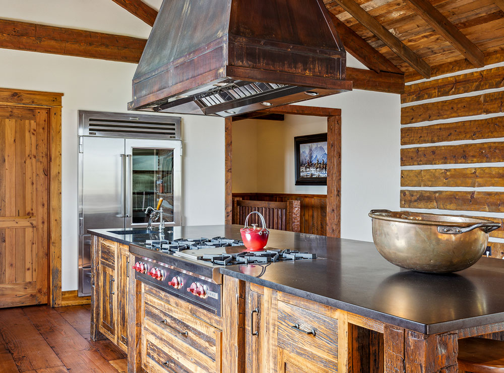 SKY BAND RANCH BETWEEN LIVINGSTON & BOZEMAN MT