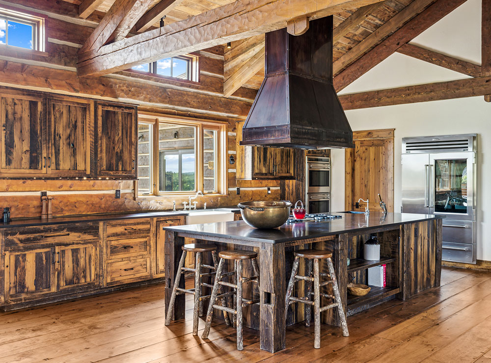 SKY BAND RANCH BETWEEN LIVINGSTON & BOZEMAN MT