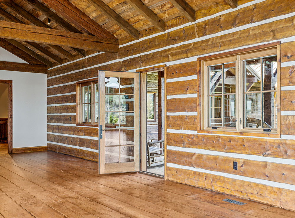 SKY BAND RANCH BETWEEN LIVINGSTON & BOZEMAN MT