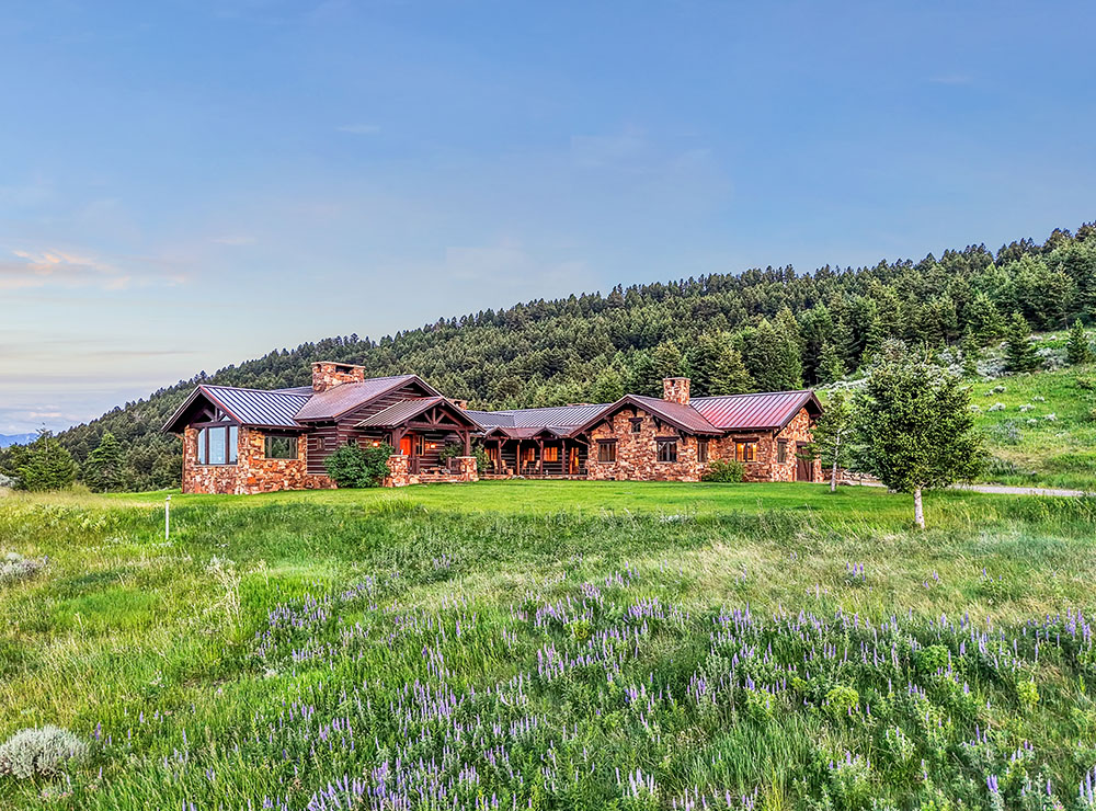 SKY BAND RANCH BETWEEN LIVINGSTON & BOZEMAN MT