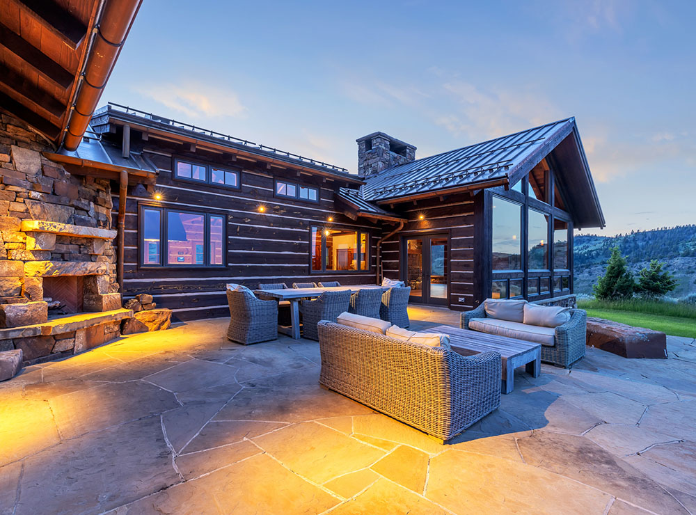 SKY BAND RANCH BETWEEN LIVINGSTON & BOZEMAN MT