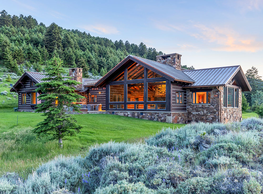 SKY BAND RANCH BETWEEN LIVINGSTON & BOZEMAN MT