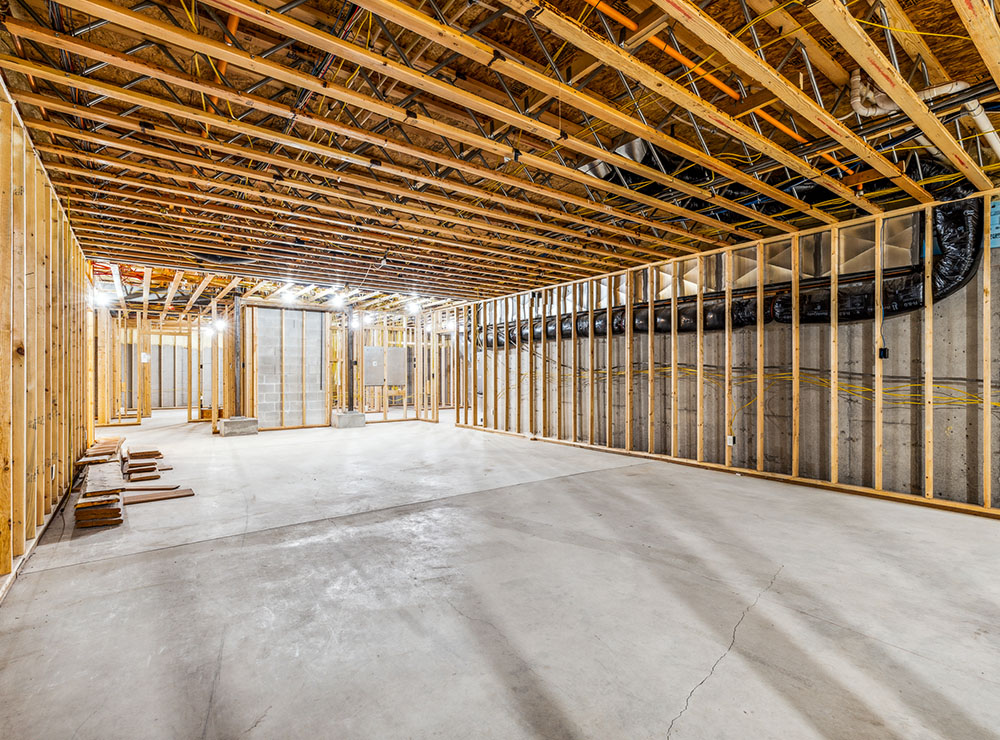 SKY BAND RANCH BETWEEN LIVINGSTON & BOZEMAN MT