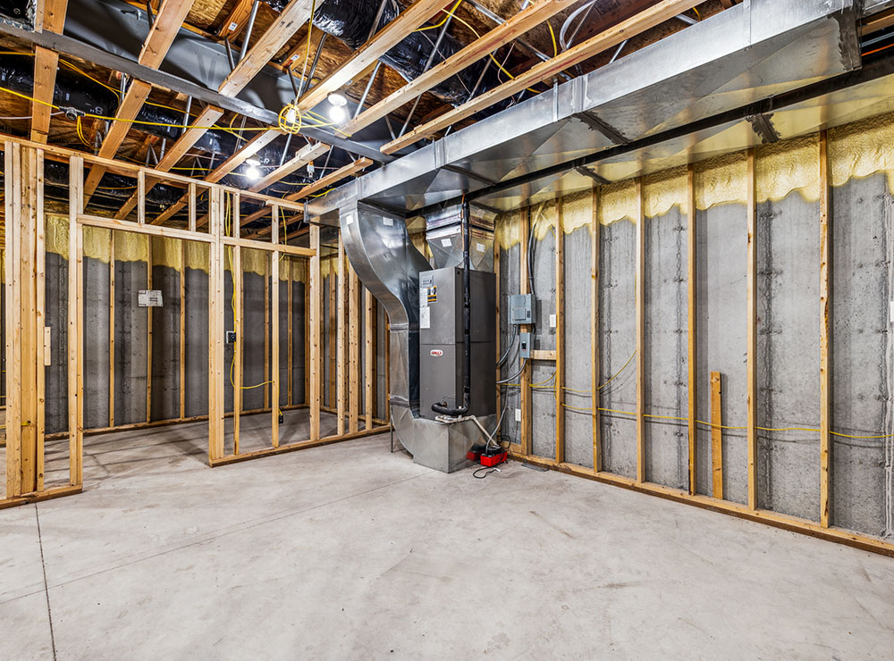 SKY BAND RANCH BETWEEN LIVINGSTON & BOZEMAN MT