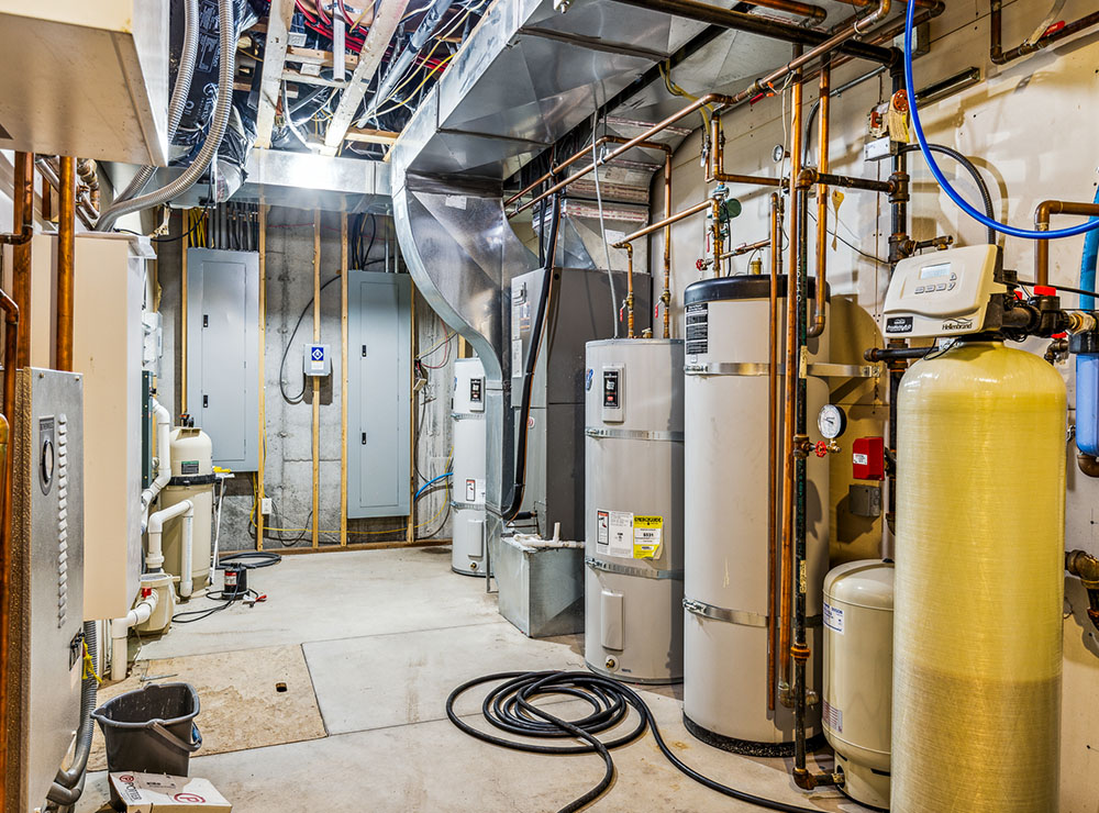 SKY BAND RANCH BETWEEN LIVINGSTON & BOZEMAN MT