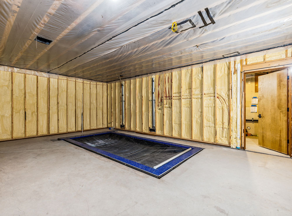 SKY BAND RANCH BETWEEN LIVINGSTON & BOZEMAN MT