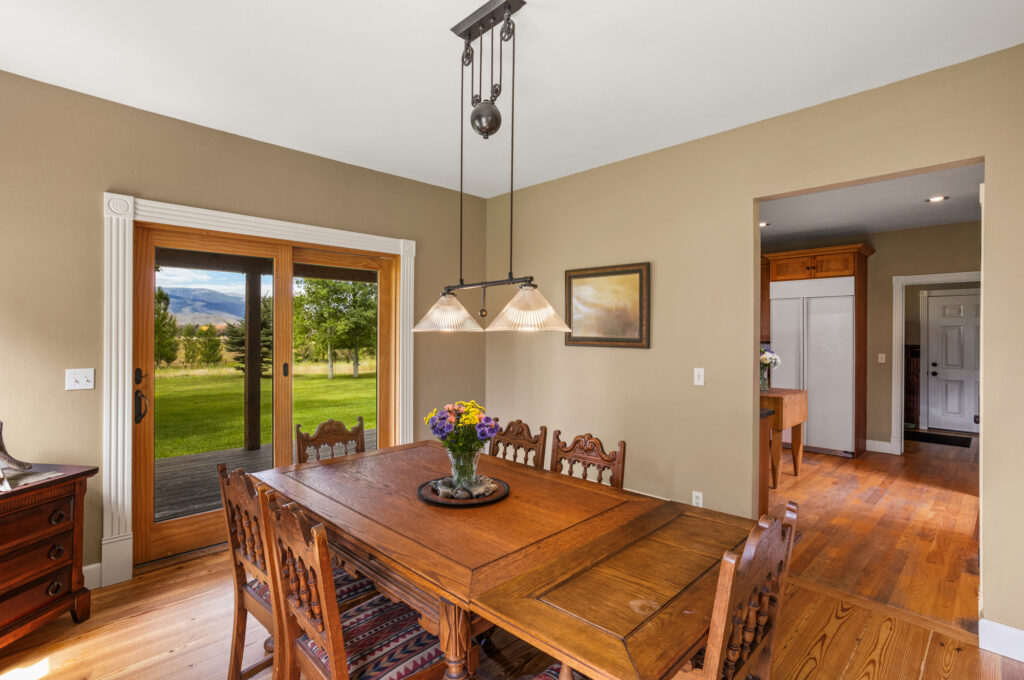 1921 East River Road Livingston Montana (Paradise Valley)