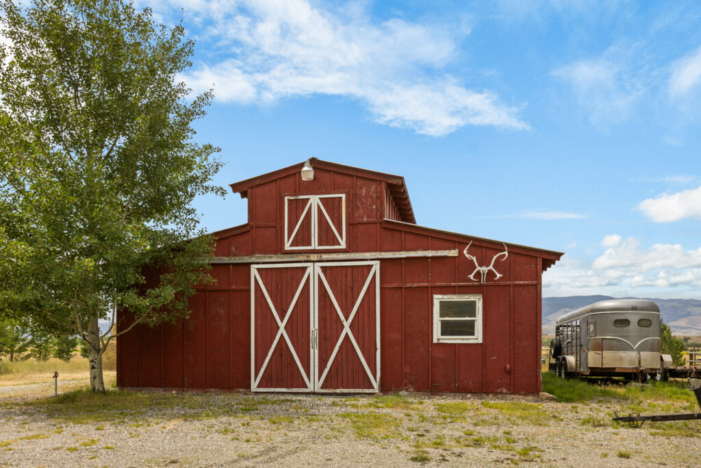 1921 East River Road Livingston Montana (Paradise Valley)