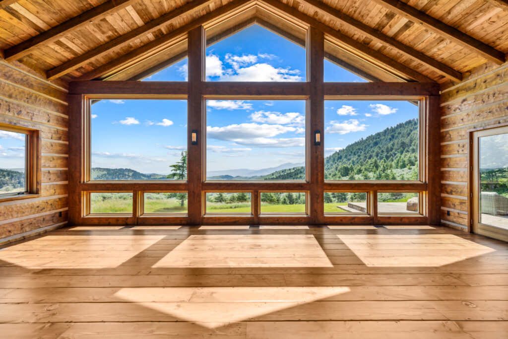 SKY BAND RANCH BETWEEN LIVINGSTON & BOZEMAN MT