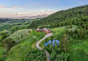 SKY BAND RANCH BETWEEN LIVINGSTON & BOZEMAN MT