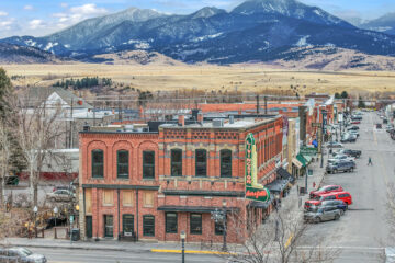 Legendary Livingston Bar & Grille