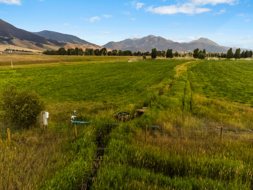 1921 East River Road Livingston Montana (Paradise Valley)