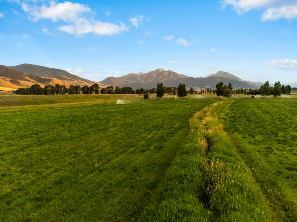 1921 East River Road Livingston Montana (Paradise Valley)